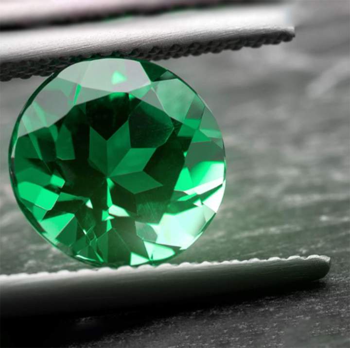 Narrateur d’histoires romanesques